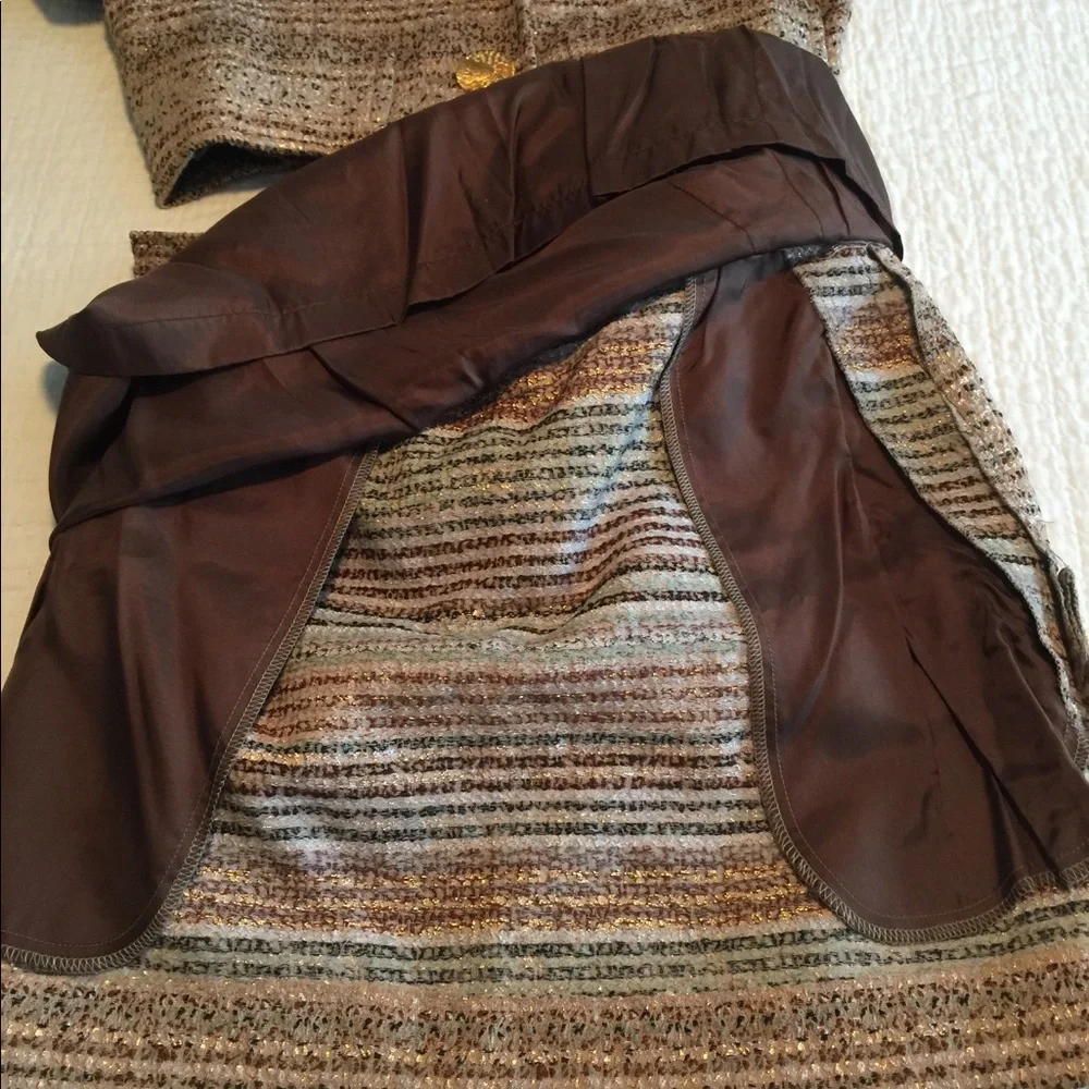 Pristine VTG YSL rive gauche mini skirt suit in earth tones w/bold gold buttons - Picture 15 of 16